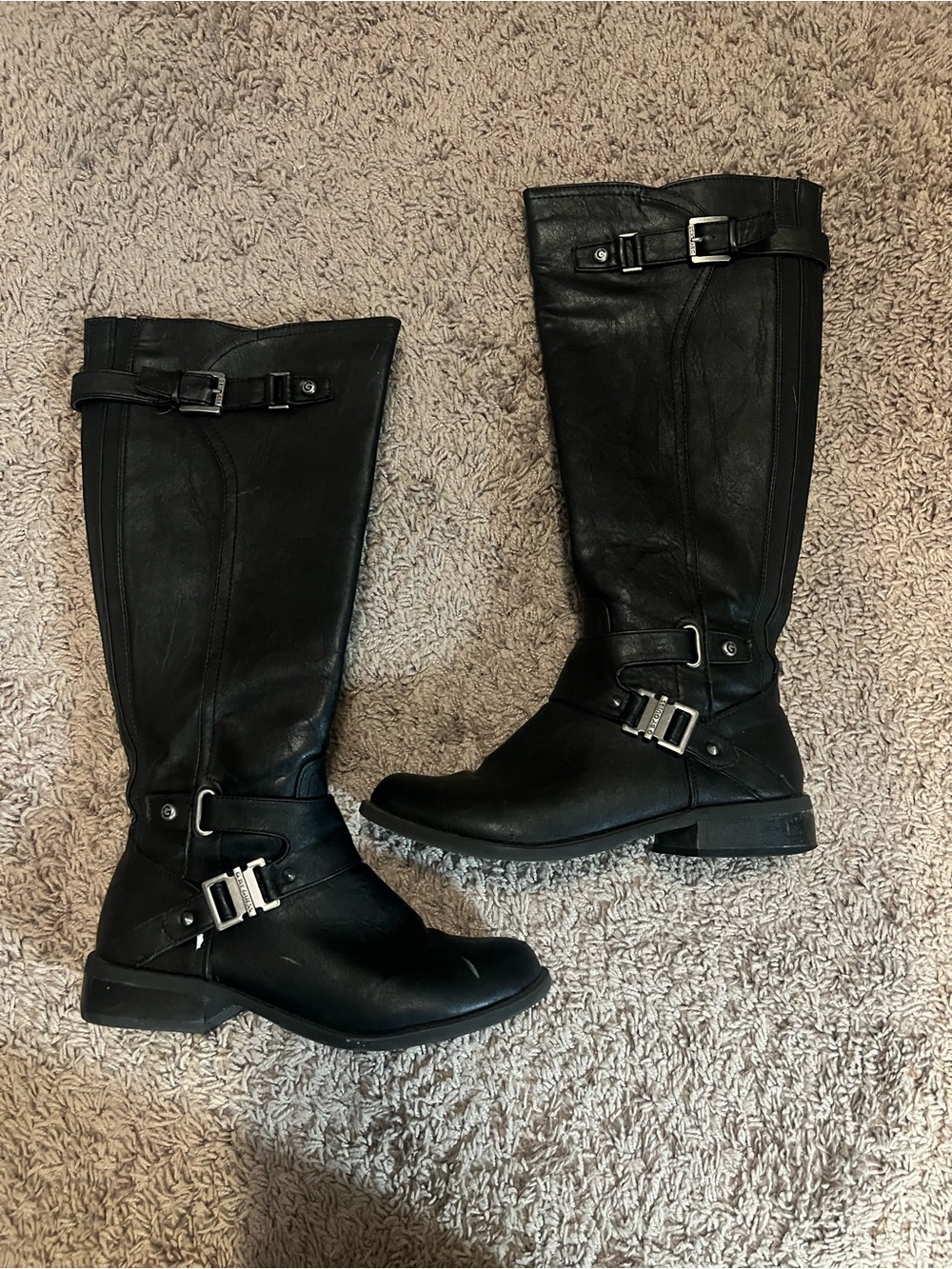 Knee high Guess Boots